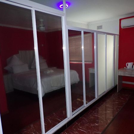 Khaya B&B Mandalay Fokváros Kültér fotó
