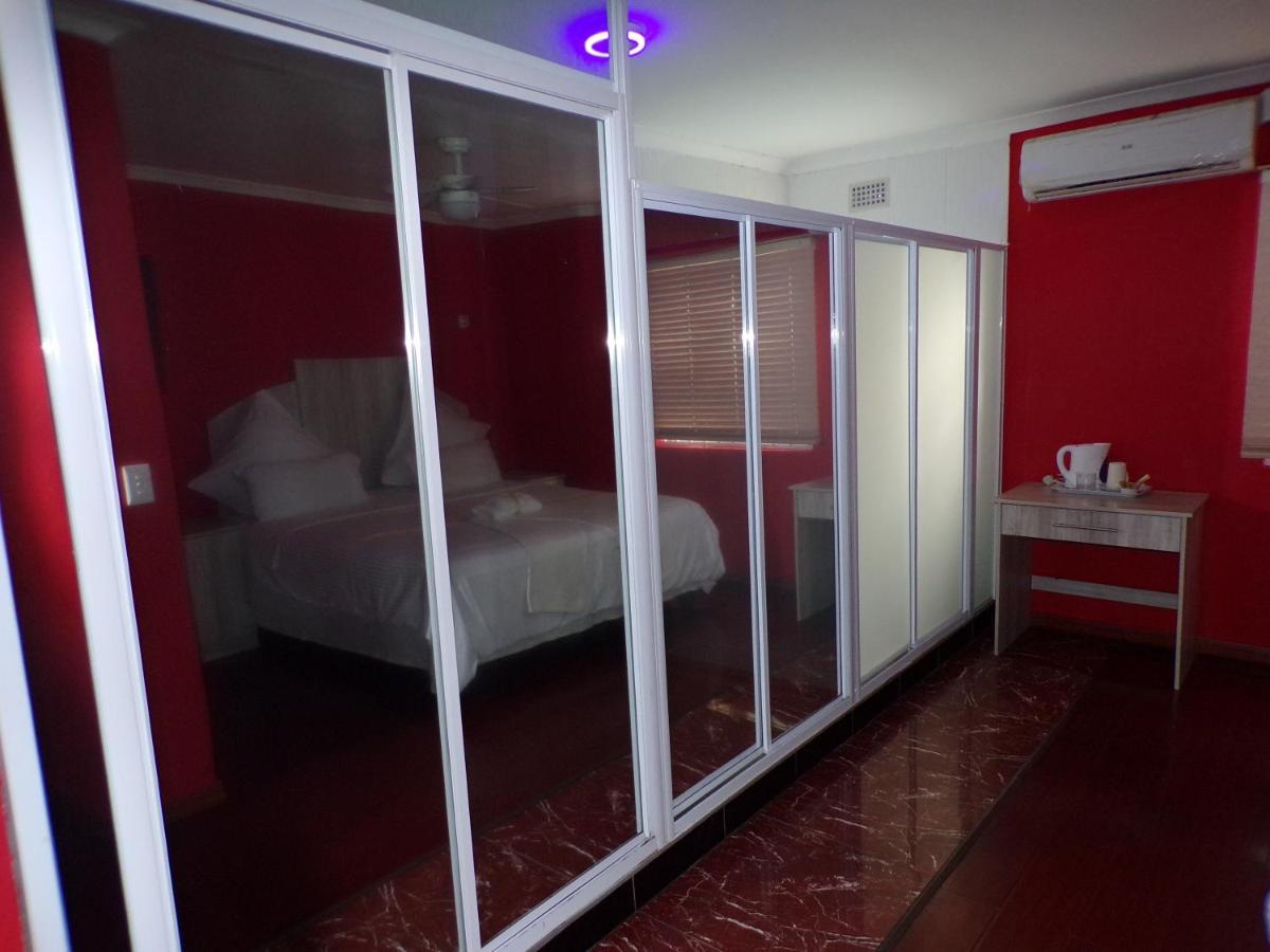 Khaya B&B Mandalay Fokváros Kültér fotó